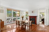 https://images.listonce.com.au/custom/160x/listings/26-springfield-street-briar-hill-vic-3088/497/01989497_img_06.jpg?yM_RU-8t_Pw