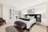 https://images.listonce.com.au/custom/160x/listings/26-st-chester-avenue-lake-gardens-vic-3355/225/01853225_img_18.jpg?qlaSwIqFnMI