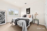 https://images.listonce.com.au/custom/160x/listings/26-st-chester-avenue-lake-gardens-vic-3355/225/01853225_img_24.jpg?0NFw-AZwiiI