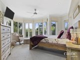 https://images.listonce.com.au/custom/160x/listings/26-st-glens-way-lake-gardens-vic-3355/579/01576579_img_12.jpg?XqPk3V-x2L0