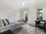 https://images.listonce.com.au/custom/160x/listings/26-st-glens-way-lake-gardens-vic-3355/579/01576579_img_18.jpg?-CKs8KbYW9M