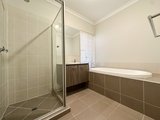 https://images.listonce.com.au/custom/160x/listings/26-stafford-street-keysborough-vic-3173/630/01636630_img_06.jpg?f4wuTrAfdbU