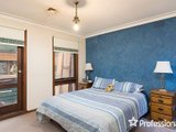 https://images.listonce.com.au/custom/160x/listings/26-the-boulevard-montrose-vic-3765/381/01526381_img_05.jpg?igaoxjANL4M