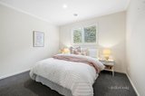 https://images.listonce.com.au/custom/160x/listings/26-tintagel-way-mornington-vic-3931/611/01581611_img_10.jpg?xDeUY5bStL8