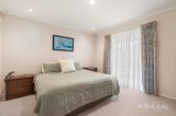 https://images.listonce.com.au/custom/160x/listings/26-view-street-croydon-vic-3136/247/01884247_img_05.jpg?TbkLwG32Axw