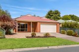 https://images.listonce.com.au/custom/160x/listings/26-warren-street-kyneton-vic-3444/827/01897827_img_02.jpg?lJNU5XWXlbA