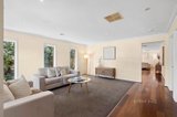 https://images.listonce.com.au/custom/160x/listings/26-warren-street-kyneton-vic-3444/827/01897827_img_12.jpg?utHutNczbkg