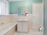 https://images.listonce.com.au/custom/160x/listings/26-wavell-avenue-kilsyth-vic-3137/594/01525594_img_12.jpg?JF2XzPGaCnU