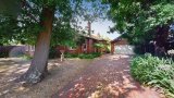 https://images.listonce.com.au/custom/160x/listings/26-wentworth-avenue-canterbury-vic-3126/764/01769764_img_09.jpg?NIW2BD_jYrk
