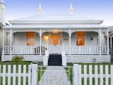 https://images.listonce.com.au/custom/160x/listings/26-western-beach-geelong-vic-3220/410/01699410_img_06.jpg?g5fxzZ7XeKU