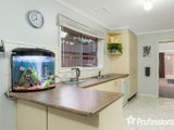 https://images.listonce.com.au/custom/160x/listings/26-williams-road-mooroolbark-vic-3138/957/01524957_img_04.jpg?68XH1h7El80