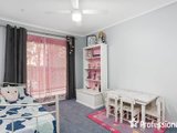 https://images.listonce.com.au/custom/160x/listings/26-williams-road-mooroolbark-vic-3138/957/01524957_img_09.jpg?mjWC2fChrRc