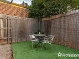 https://images.listonce.com.au/custom/160x/listings/26-williams-road-mooroolbark-vic-3138/957/01524957_img_10.jpg?bNLmvEzWu5Y