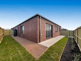https://images.listonce.com.au/custom/160x/listings/26-wylie-street-charlemont-vic-3217/231/01948231_img_01.jpg?sYCbOjm9Uw4