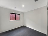 https://images.listonce.com.au/custom/160x/listings/26-wylie-street-charlemont-vic-3217/231/01948231_img_07.jpg?8hfRs9FvxI0