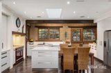 https://images.listonce.com.au/custom/160x/listings/260-flat-rock-road-hurstbridge-vic-3099/941/01984941_img_02.jpg?ZsTuplpTqR8