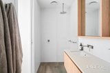 https://images.listonce.com.au/custom/160x/listings/260-glass-street-richmond-vic-3121/217/01809217_img_09.jpg?U1mFOGWy4_s