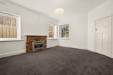 https://images.listonce.com.au/custom/160x/listings/261-shelley-street-elwood-vic-3184/224/01854224_img_08.jpg?T-JOiPjeckQ