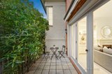 https://images.listonce.com.au/custom/160x/listings/2612-copelen-street-south-yarra-vic-3141/352/00588352_img_02.jpg?Fzr13LTK0Ao