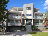 https://images.listonce.com.au/custom/160x/listings/2615-17-new-street-ringwood-vic-3134/142/00621142_img_01.jpg?NI9nk3Js_Uo