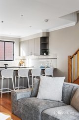 https://images.listonce.com.au/custom/160x/listings/2619-621-centre-road-bentleigh-east-vic-3165/338/01938338_img_13.jpg?_BN7-gEYSqo