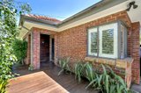 https://images.listonce.com.au/custom/160x/listings/262-gaffney-street-pascoe-vale-vic-3044/037/01162037_img_02.jpg?eCWtmIfHUgY