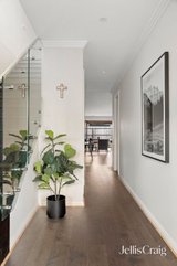 https://images.listonce.com.au/custom/160x/listings/262-nimmo-street-essendon-vic-3040/065/01907065_img_02.jpg?jWoATH6FToA
