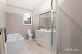 https://images.listonce.com.au/custom/160x/listings/263-gillies-street-fairfield-vic-3078/839/01872839_img_12.jpg?KM-tdOVX67U