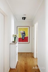 https://images.listonce.com.au/custom/160x/listings/264-edgar-street-north-glen-iris-vic-3146/986/01949986_img_04.jpg?w1wxKRue668