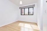 https://images.listonce.com.au/custom/160x/listings/264-holmes-road-moonee-ponds-vic-3039/721/01700721_img_04.jpg?5B7I4k2e73k