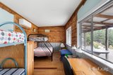 https://images.listonce.com.au/custom/160x/listings/265-church-road-panton-hill-vic-3759/022/01779022_img_09.jpg?QXP6DtSOcUc