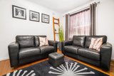 https://images.listonce.com.au/custom/160x/listings/265-nell-street-greensborough-vic-3088/855/01701855_img_03.jpg?HNEB-MTIzqQ