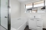 https://images.listonce.com.au/custom/160x/listings/265-nell-street-greensborough-vic-3088/858/01921858_img_06.jpg?dOxdNfTQg9M