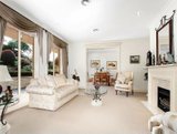 https://images.listonce.com.au/custom/160x/listings/265-tindals-road-warrandyte-vic-3113/971/01878971_img_05.jpg?r7q5yvDEecU