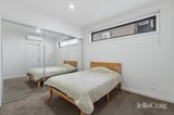 https://images.listonce.com.au/custom/160x/listings/266-chippewa-avenue-donvale-vic-3111/422/01910422_img_05.jpg?gdxsuoGoyE8