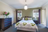 https://images.listonce.com.au/custom/160x/listings/266-edgecombe-road-kyneton-vic-3444/997/00114997_img_03.jpg?UhDCiw5wl3s