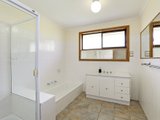 https://images.listonce.com.au/custom/160x/listings/266-scenic-road-highton-vic-3216/306/01699306_img_07.jpg?wmmsHvbJVPQ