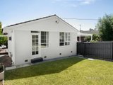 https://images.listonce.com.au/custom/160x/listings/267-blackburn-road-doncaster-east-vic-3109/448/01646448_img_09.jpg?yeBTJsxAaIs