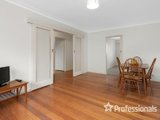 https://images.listonce.com.au/custom/160x/listings/267-mount-view-parade-croydon-vic-3136/656/01525656_img_04.jpg?V2OA3SSIj4s