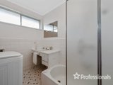 https://images.listonce.com.au/custom/160x/listings/267-mount-view-parade-croydon-vic-3136/656/01525656_img_08.jpg?NDbWfN4WjRk