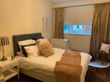 https://images.listonce.com.au/custom/160x/listings/2677-toorak-road-toorak-vic-3142/022/01724022_img_05.jpg?KxK0oBiKzB4