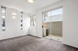 https://images.listonce.com.au/custom/160x/listings/268-eastern-road-south-melbourne-vic-3205/935/01806935_img_06.jpg?EVJhIm-Cp1E