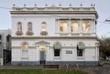 https://images.listonce.com.au/custom/160x/listings/268-queens-parade-fitzroy-north-vic-3068/129/01813129_img_06.jpg?NYlBUgCOmfQ