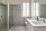 https://images.listonce.com.au/custom/160x/listings/268-queens-parade-fitzroy-north-vic-3068/129/01813129_img_07.jpg?5-6YCEKBcc0