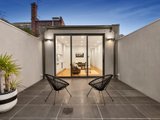 https://images.listonce.com.au/custom/160x/listings/269-montague-street-south-melbourne-vic-3205/018/01090018_img_06.jpg?fpgrNeX9LDM