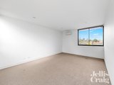https://images.listonce.com.au/custom/160x/listings/26a-campbell-grove-hawthorn-east-vic-3123/403/01883403_img_14.jpg?uzLS8USFx1I