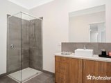 https://images.listonce.com.au/custom/160x/listings/26a-cave-hill-road-lilydale-vic-3140/990/01524990_img_08.jpg?FxoOTPcWqqQ