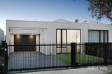 https://images.listonce.com.au/custom/160x/listings/26c-wingate-street-bentleigh-east-vic-3165/793/01975793_img_01.jpg?itJh0-1TheM