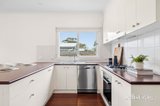 https://images.listonce.com.au/custom/160x/listings/27-9-simpson-street-kyneton-vic-3444/242/01934242_img_08.jpg?PtwPs0eEsG8