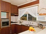 https://images.listonce.com.au/custom/160x/listings/27-andrew-street-newcomb-vic-3219/471/01699471_img_02.jpg?JqP3CdCIcHM